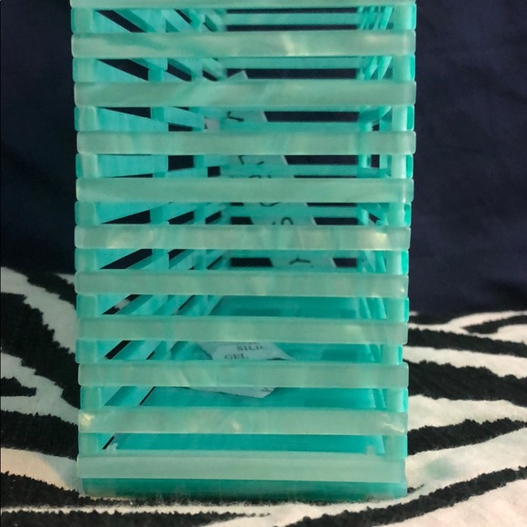 Pearl Acrylic Structured Handbag Beach Aqua NWT - Picture 4 of 8